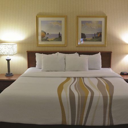 La Quinta By Wyndham Stevens Point Otel Dış mekan fotoğraf