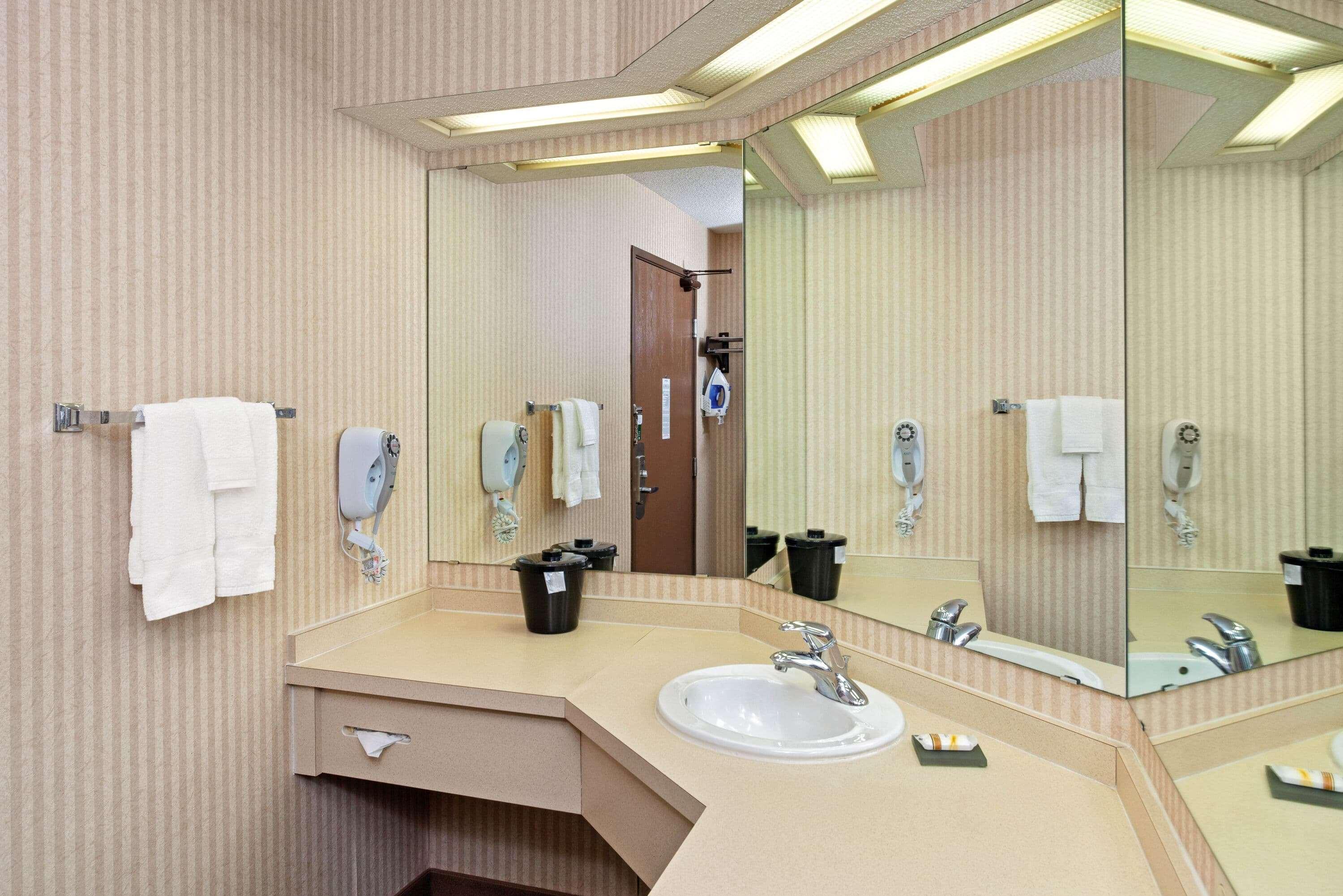 La Quinta By Wyndham Stevens Point Otel Dış mekan fotoğraf
